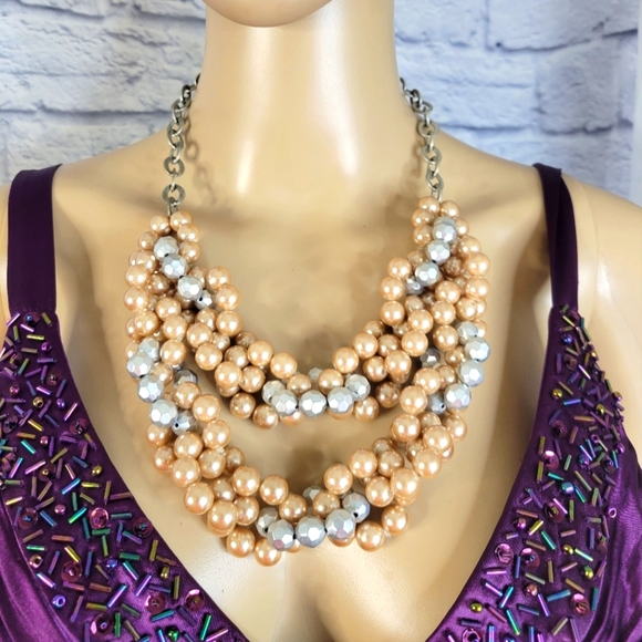 LOFT | Jewelry | Loft Chunky Beaded Statement Necklace | Poshmark